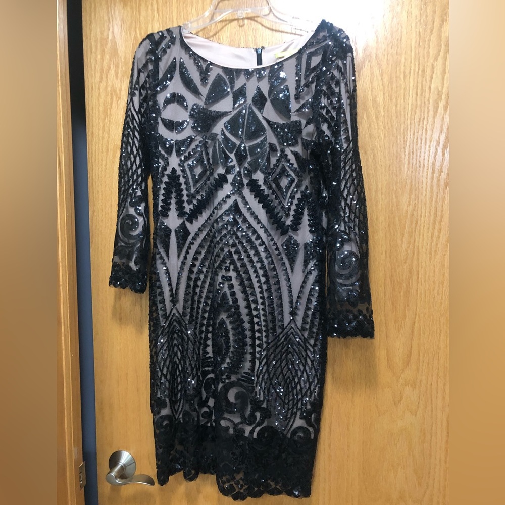 Women’s Large Black Sequin Cocktail Dress with built in liner by Gianni Bini